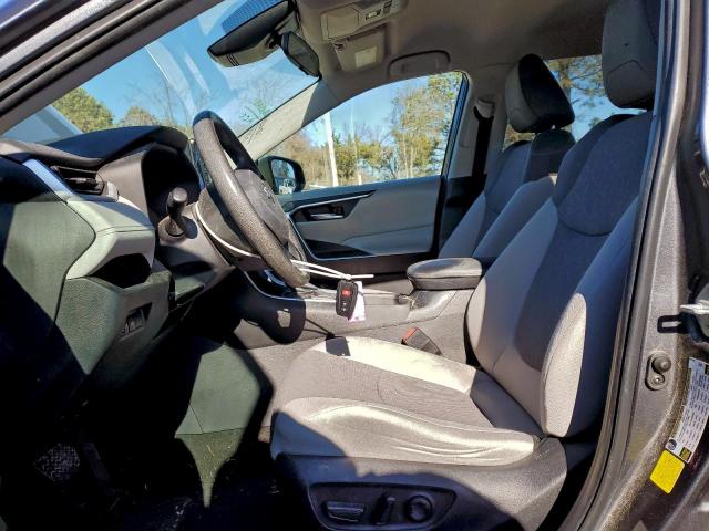 Toyota RAV4 Xle Image 13