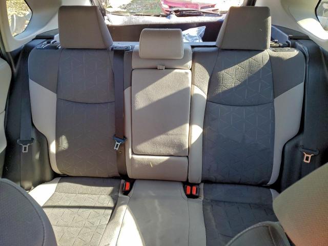 Toyota RAV4 Xle Image 6