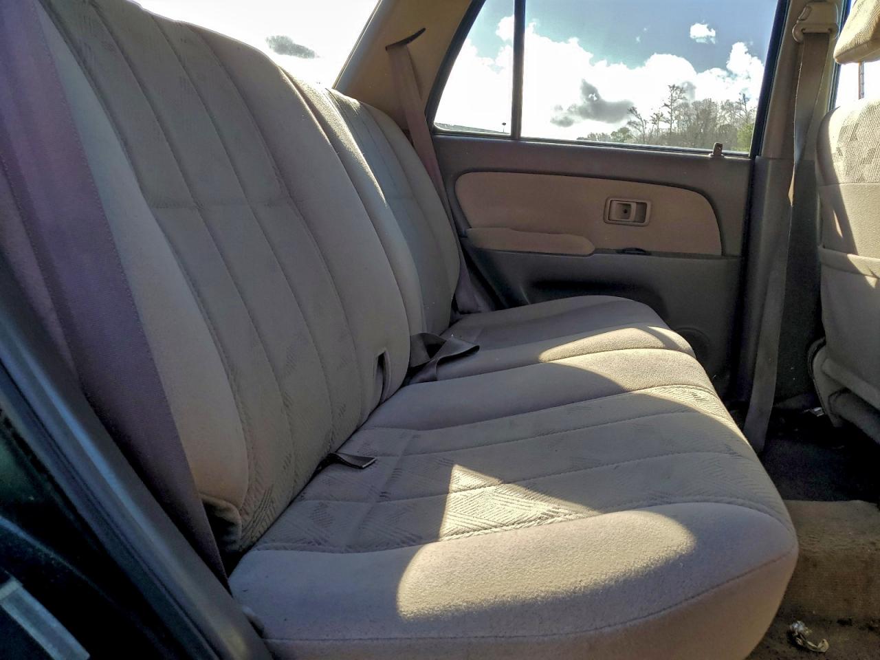 Toyota 4Runner Sr5 Image 11