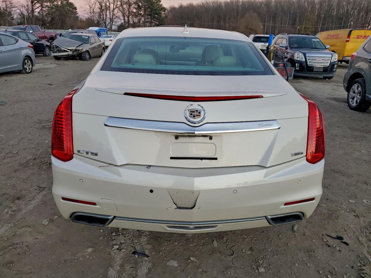 Cadillac CTS Luxury Collection Image 2