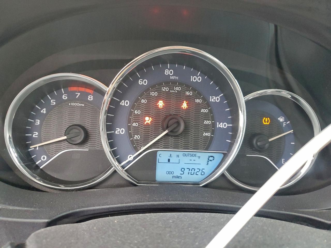 Toyota Corolla L Image 5