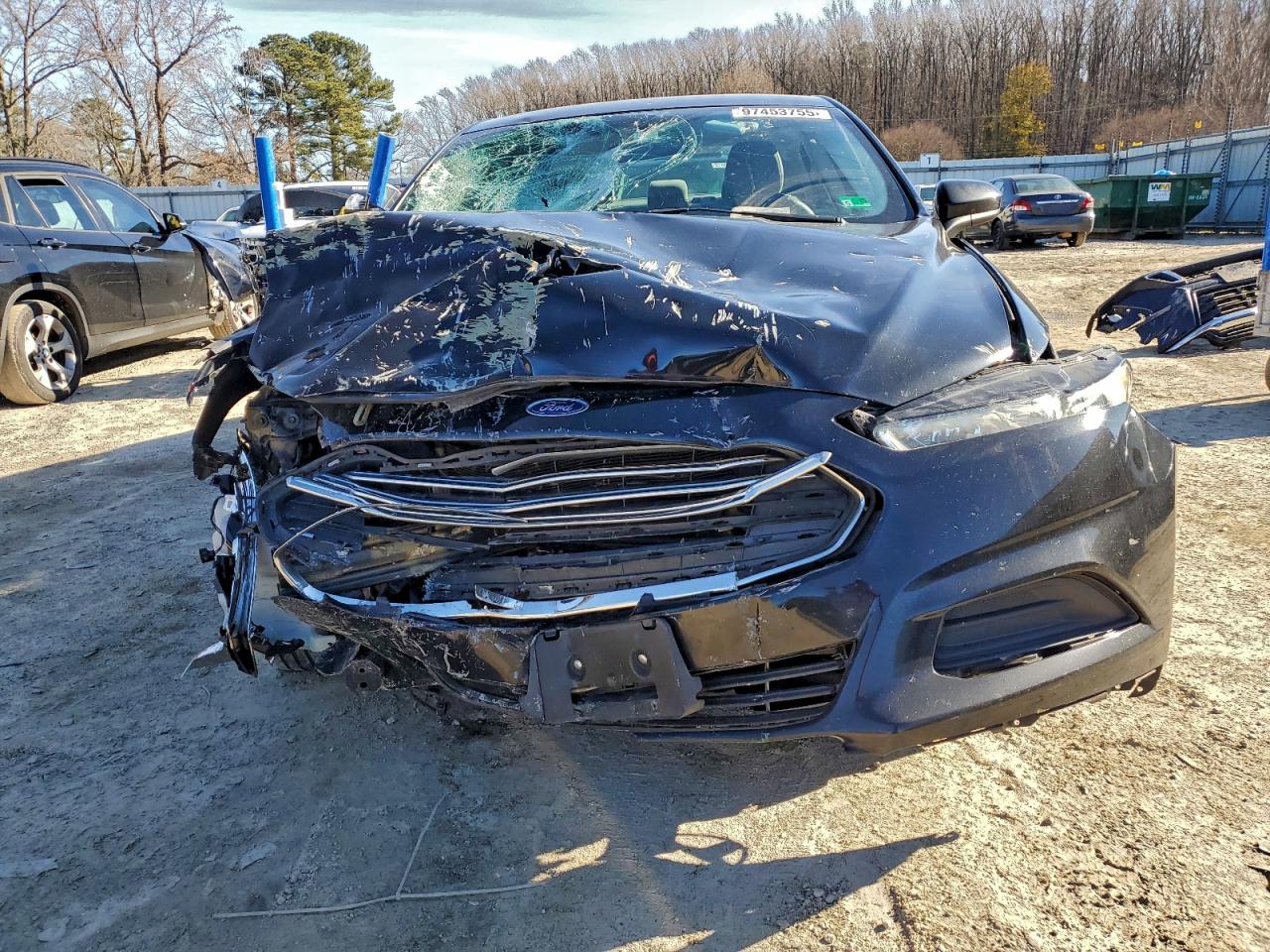 Ford Fusion S Image 3