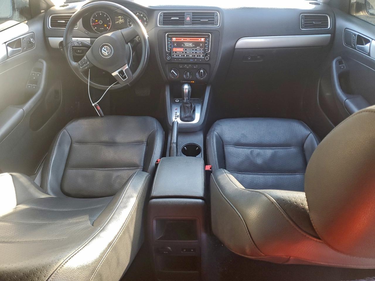 Volkswagen Jetta Se Image 4