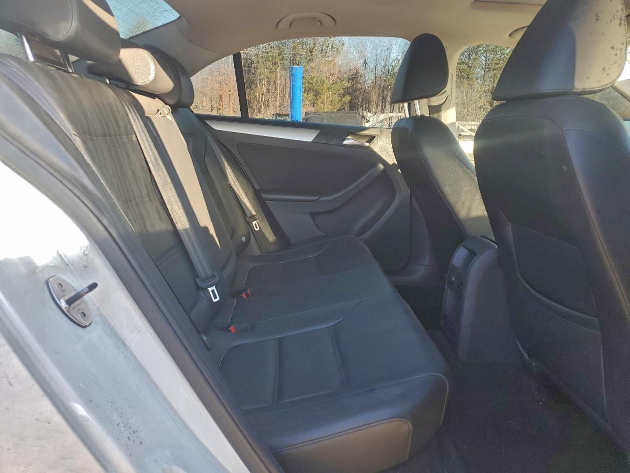 Volkswagen Jetta Se Image 3