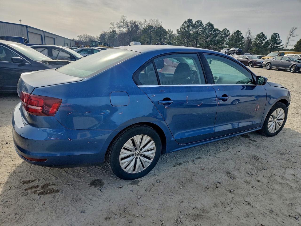 Volkswagen Jetta S Image 5