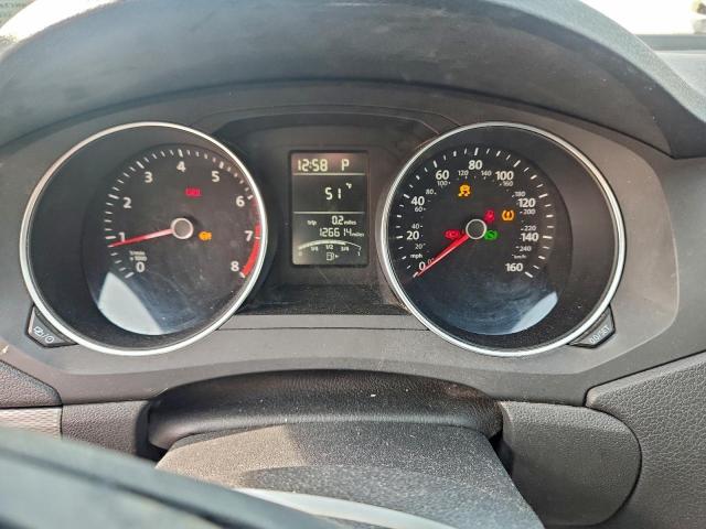 Volkswagen Jetta S Image 12
