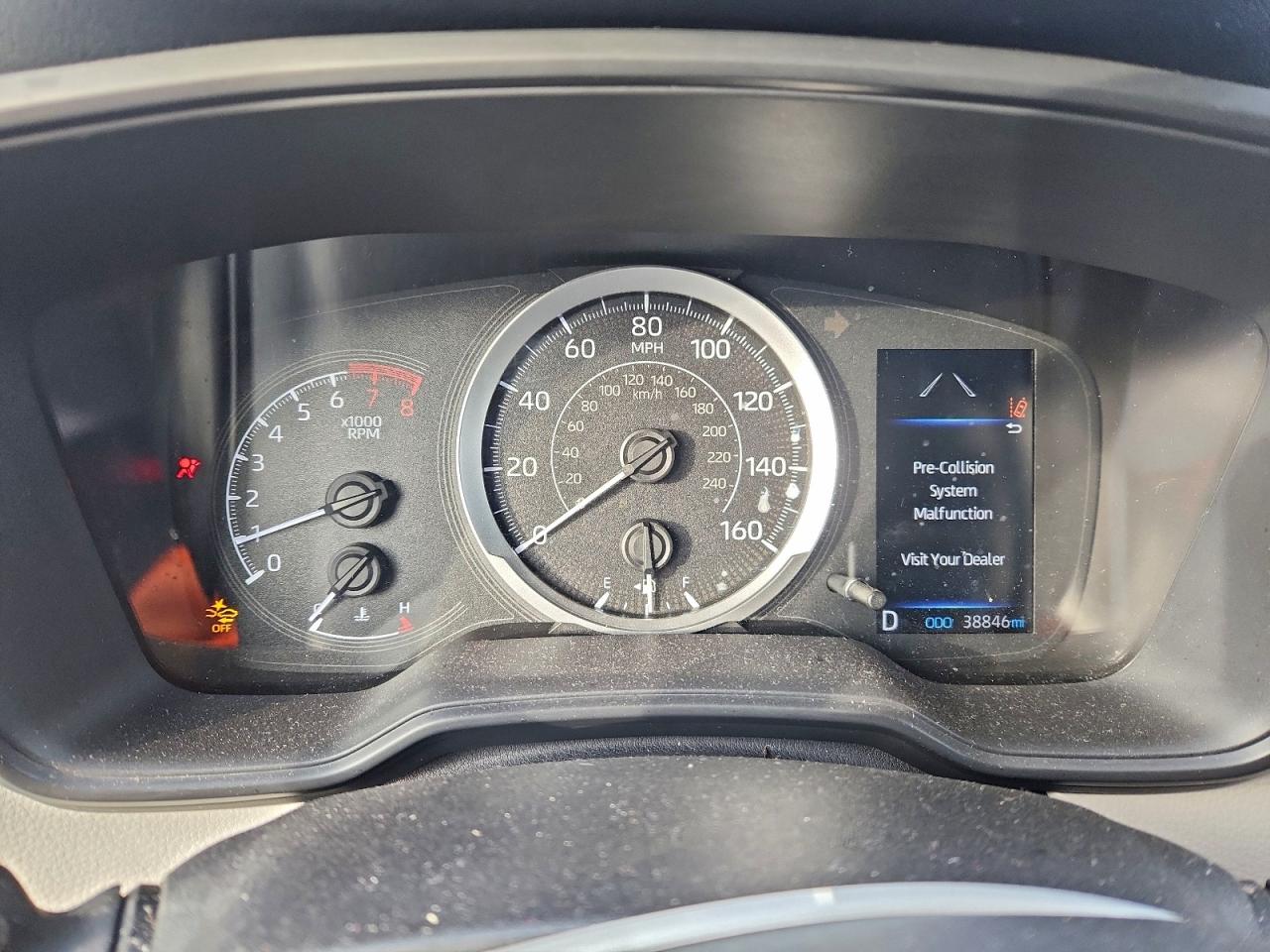 Toyota Corolla Le Image 8