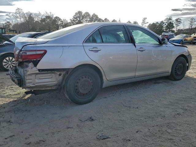 Toyota Camry Base Image 4