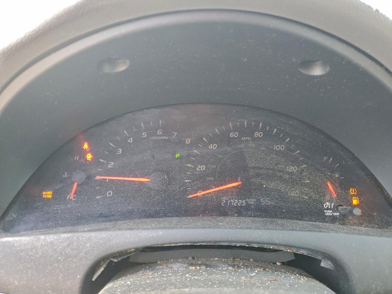 Toyota Camry Base Image 8