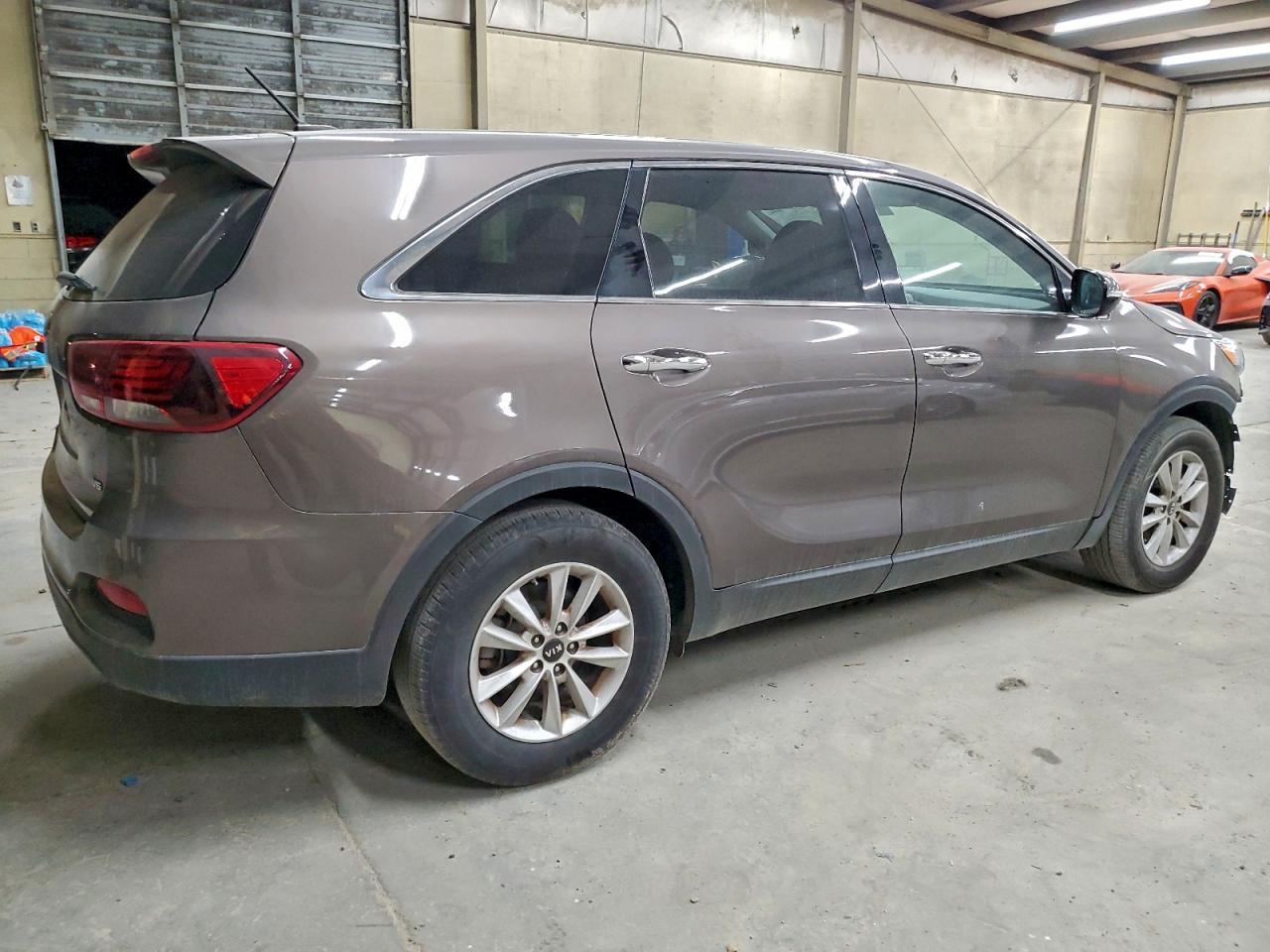 Kia Sorento S Image 2