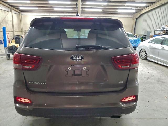 Kia Sorento S Image 4