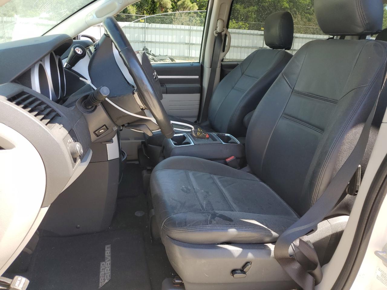 Dodge Caravan Sxt Image 12