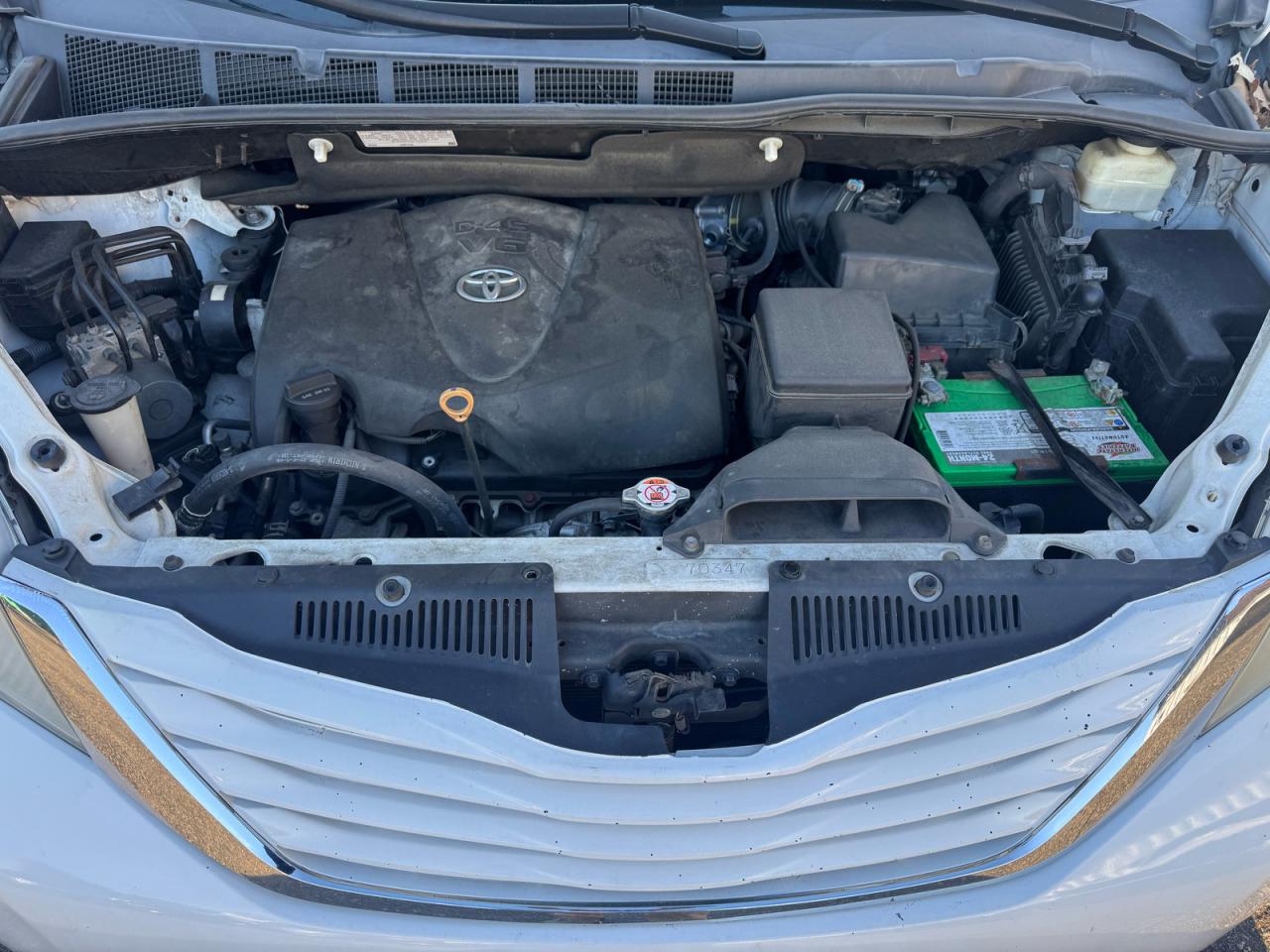 Toyota Sienna Le Image 10