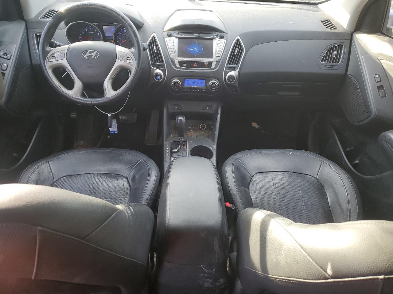 Hyundai TUCSON Gls Image 8