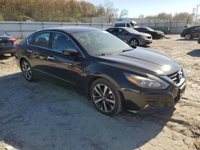 Nissan Altima 2.5 Image 12