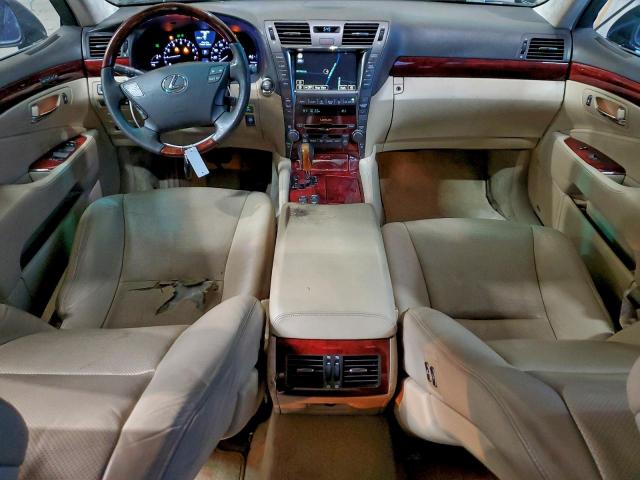 Lexus LS 460l Image 7
