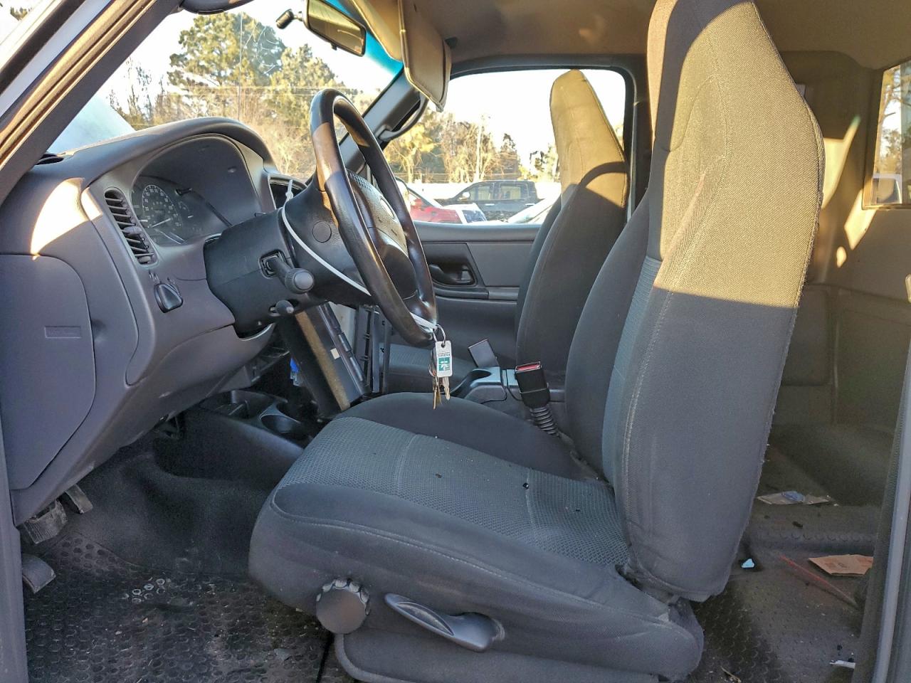 Ford Ranger Super Cab Image 4