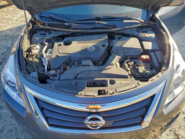 Nissan Altima 2.5 Image 11