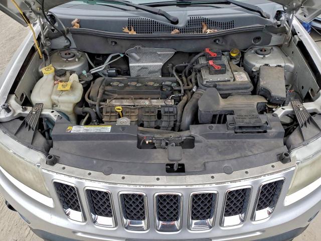 Jeep Compass Sport Image 8