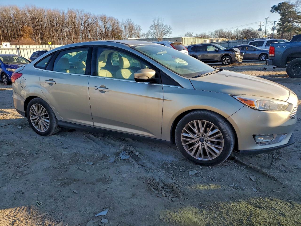 Ford Focus Titanium Image 10