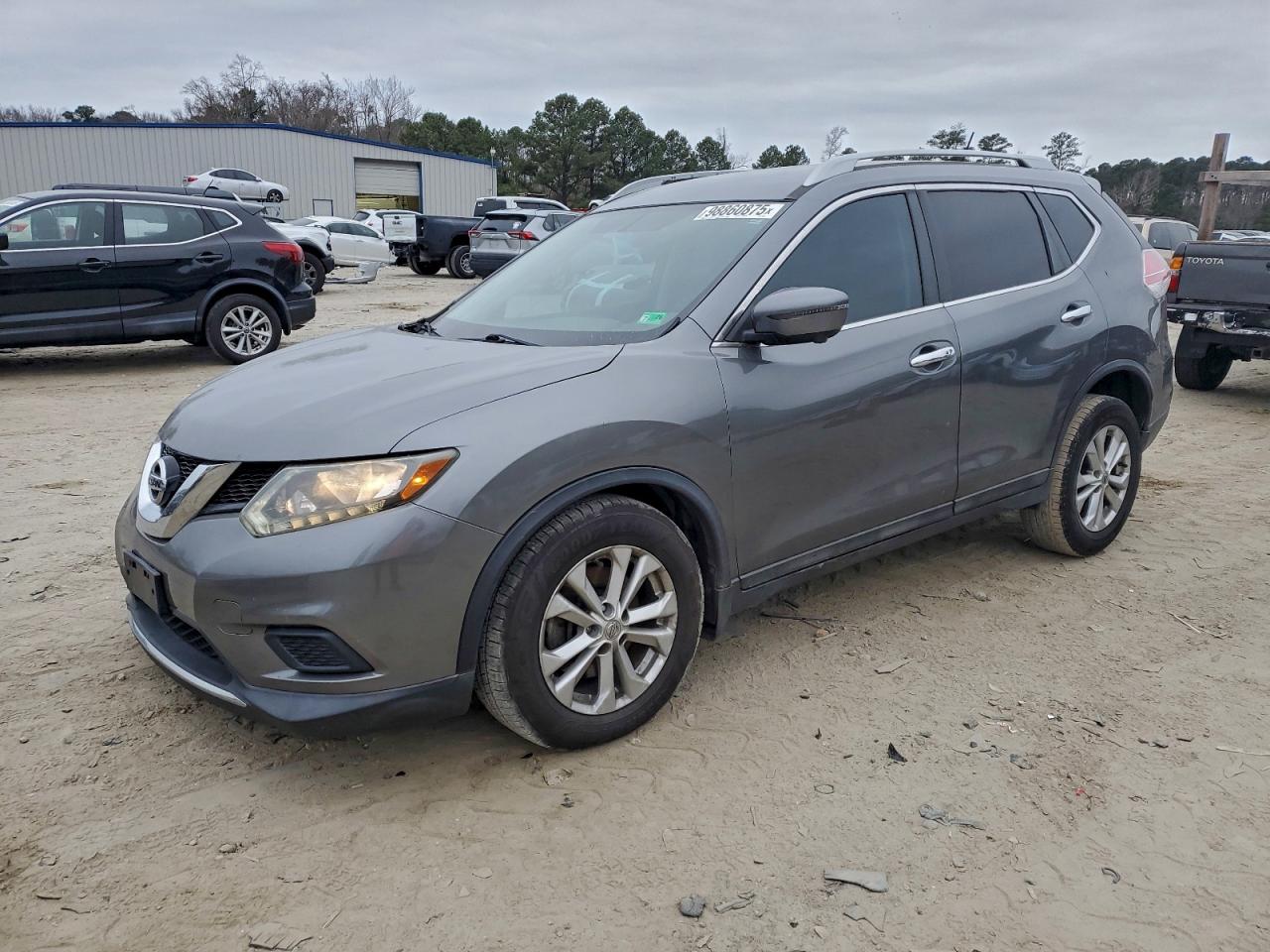 Nissan Rogue S Image 1