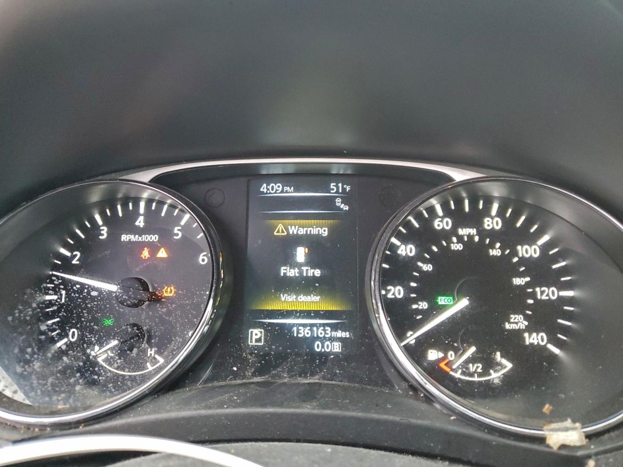 Nissan Rogue S Image 5