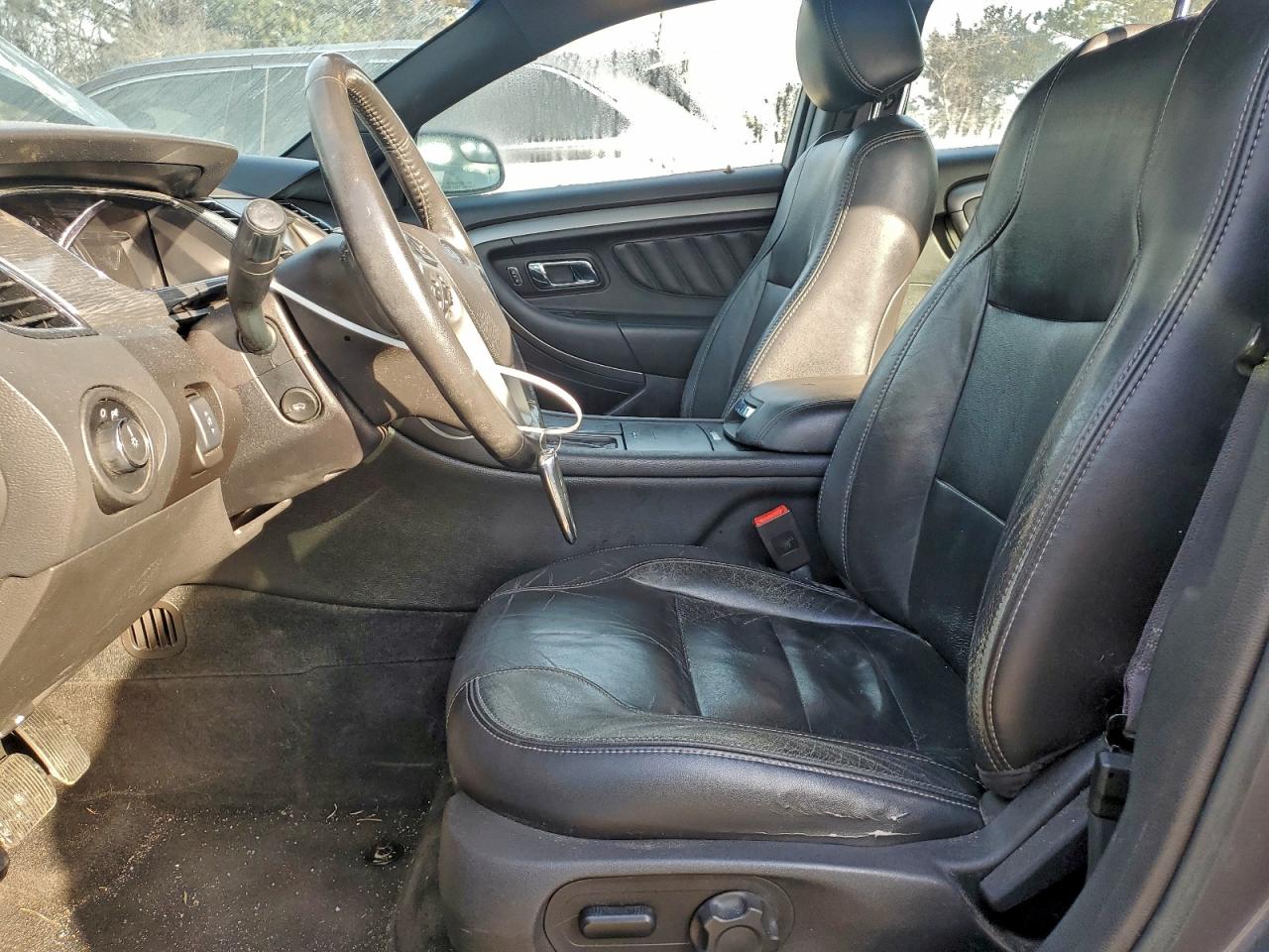 Ford Taurus Sel Image 10