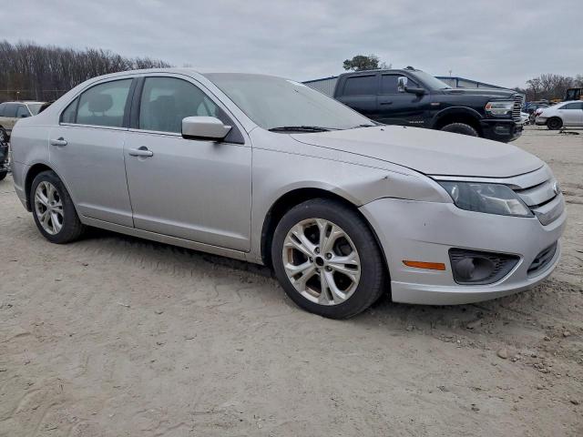 Ford Fusion Se Image 2