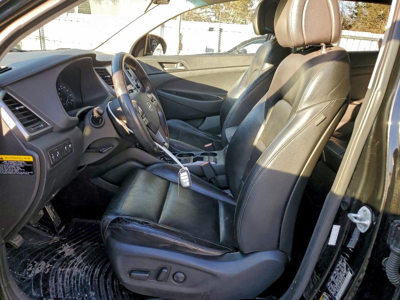 Hyundai TUCSON Limited Image 8