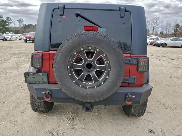 Jeep Wrangler Sahara Image 11