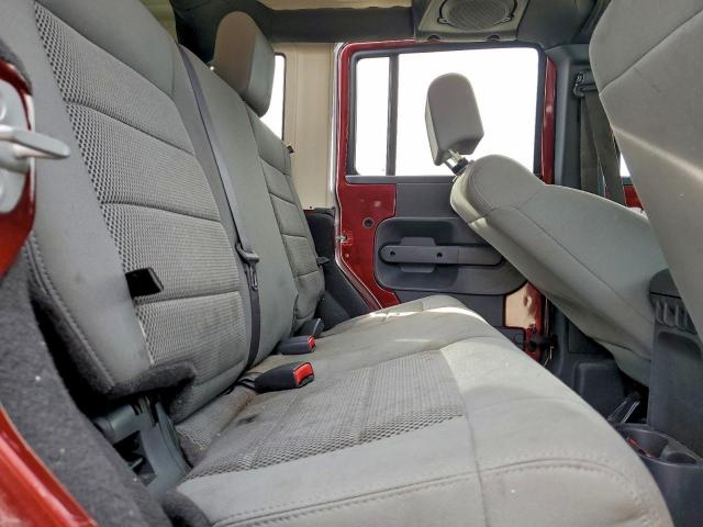 Jeep Wrangler Sahara Image 8