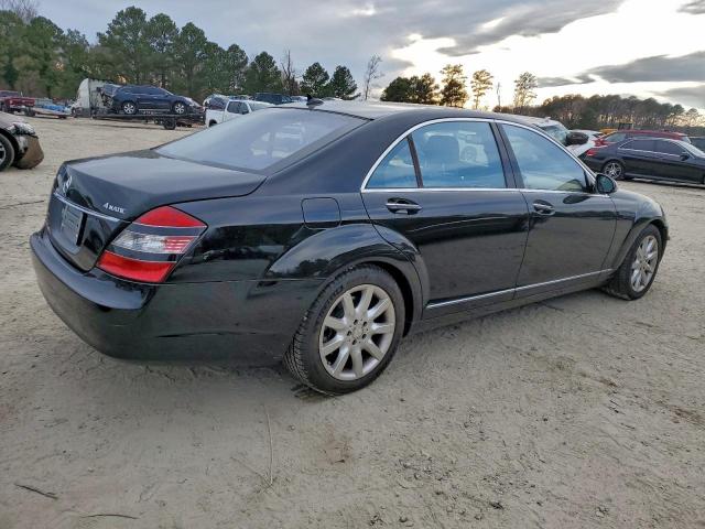 Mercedes-Benz S-Class 550 4matic Image 4