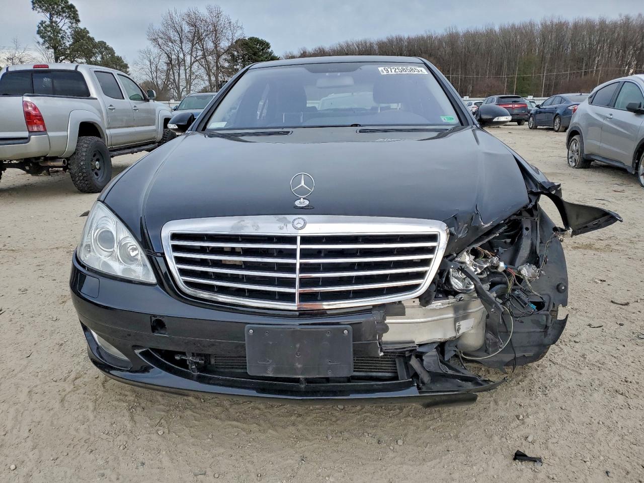 Mercedes-Benz S-Class 550 4matic Image 10