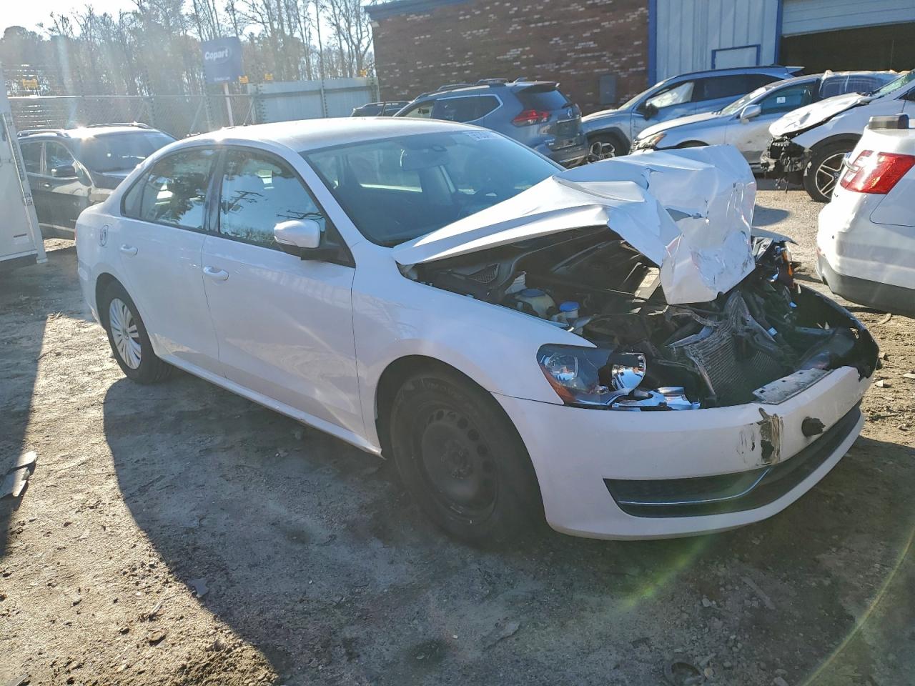 Volkswagen Passat S Image 3