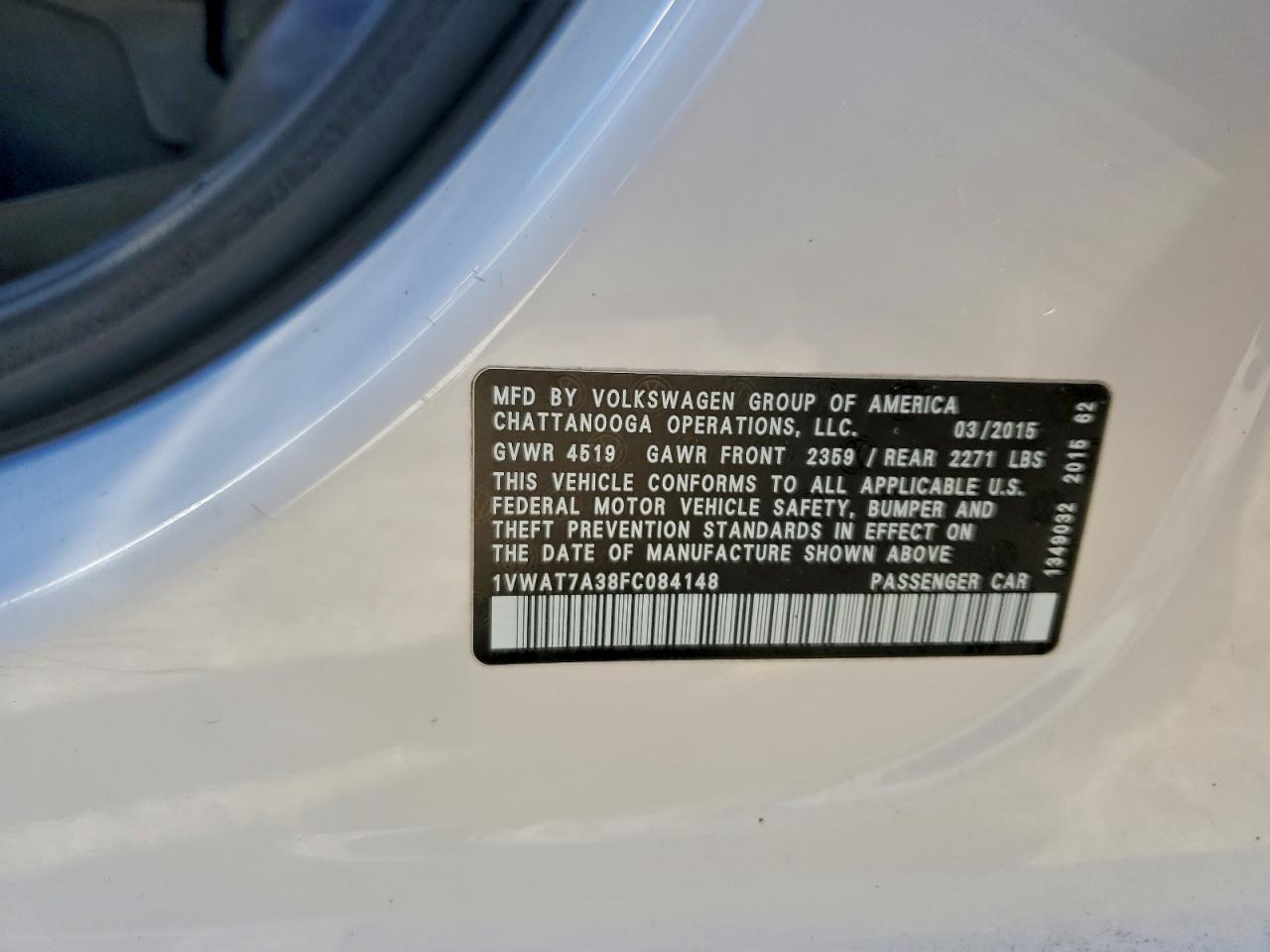 Volkswagen Passat S Image 8