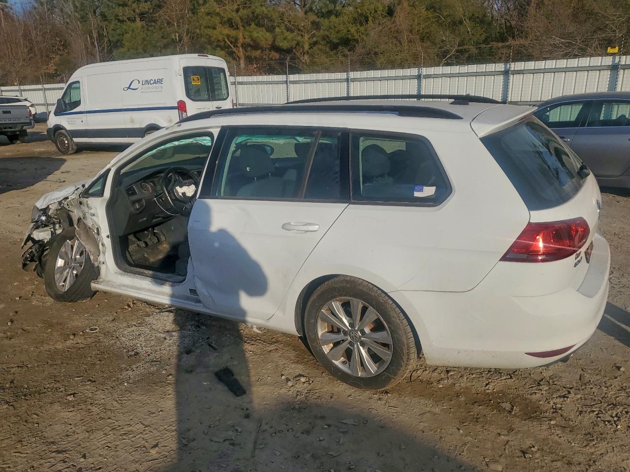 Volkswagen Golf S Image 6