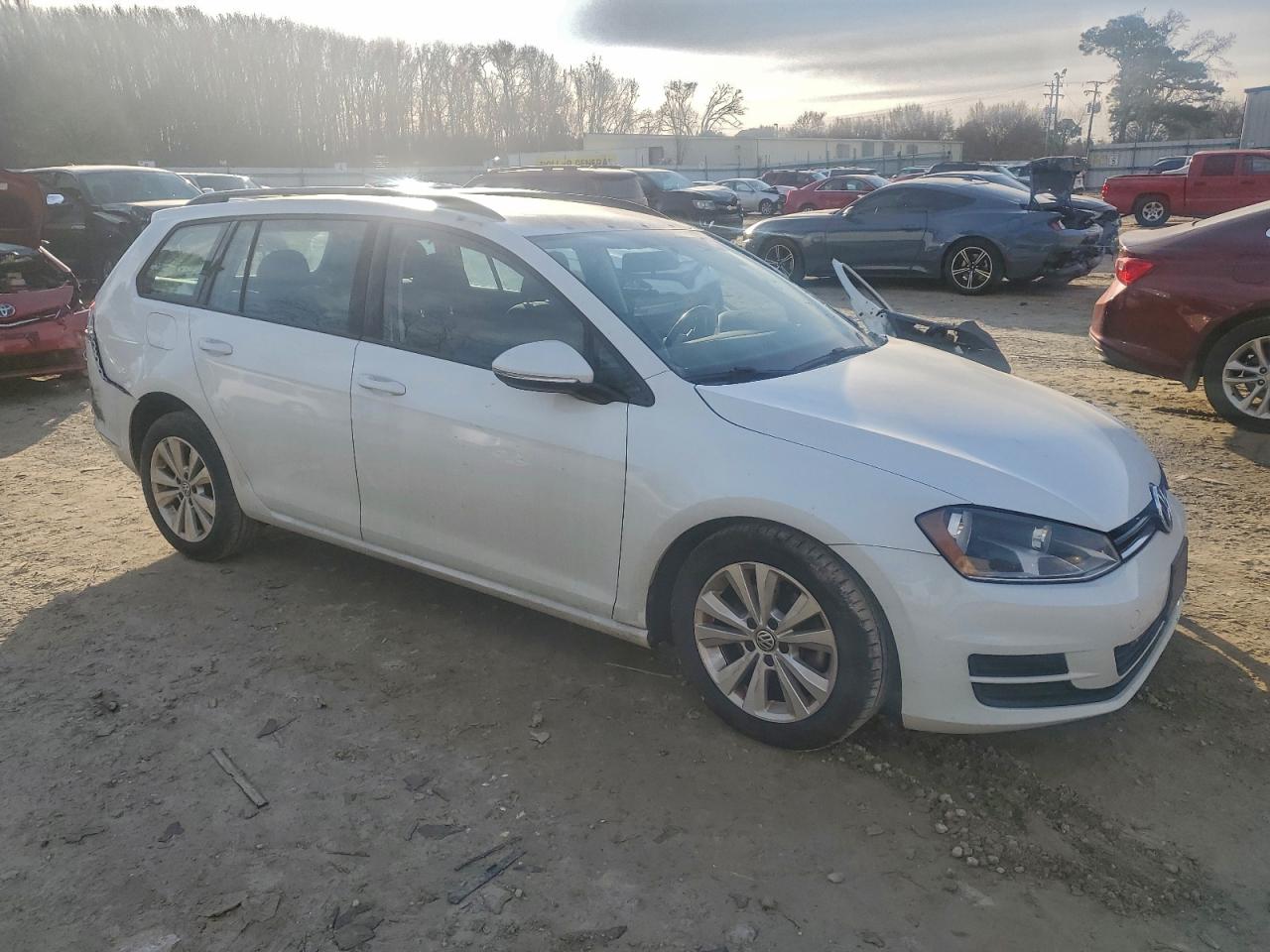 Volkswagen Golf S Image 5