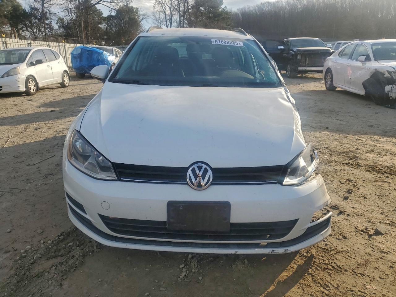 Volkswagen Golf S Image 11