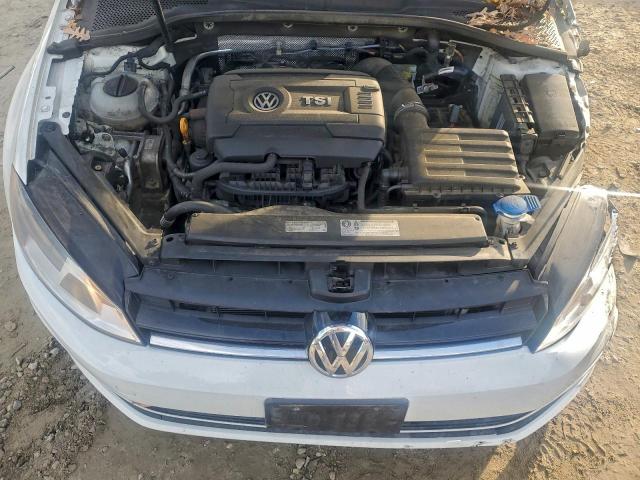 Volkswagen Golf S Image 10