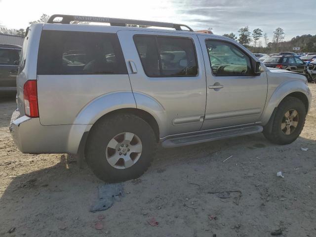 Nissan Pathfinder Le Image 7