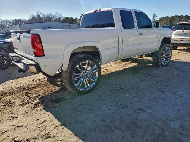 Chevrolet Silverado K1500 Classic Image 2