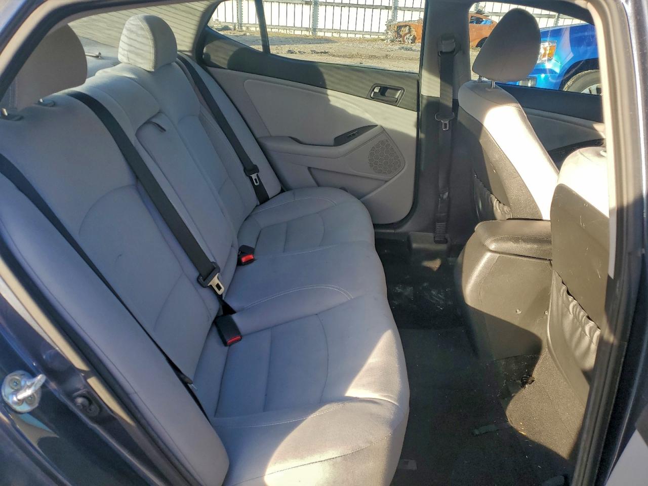 Kia Optima Lx Image 11