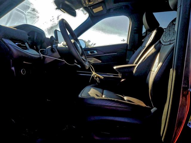 Ford Explorer Platinum Image 6