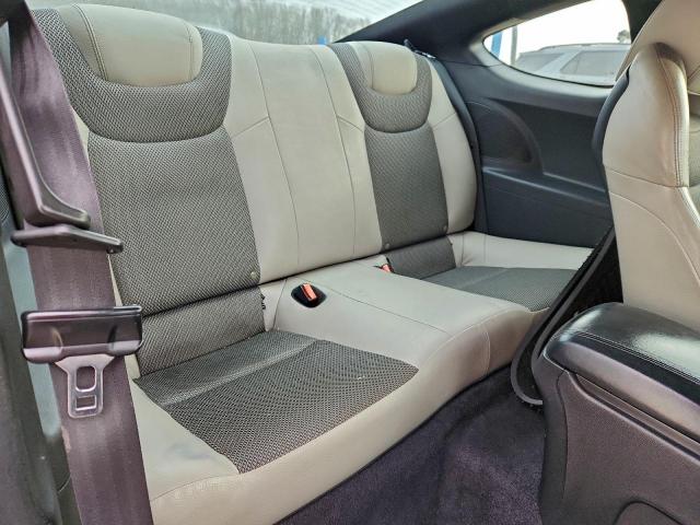 Hyundai Genesis 2.0t Image 12