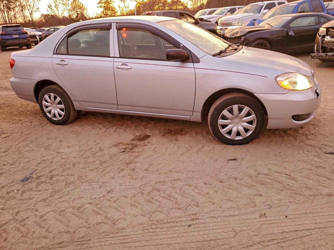 Toyota Corolla Ce Image 11