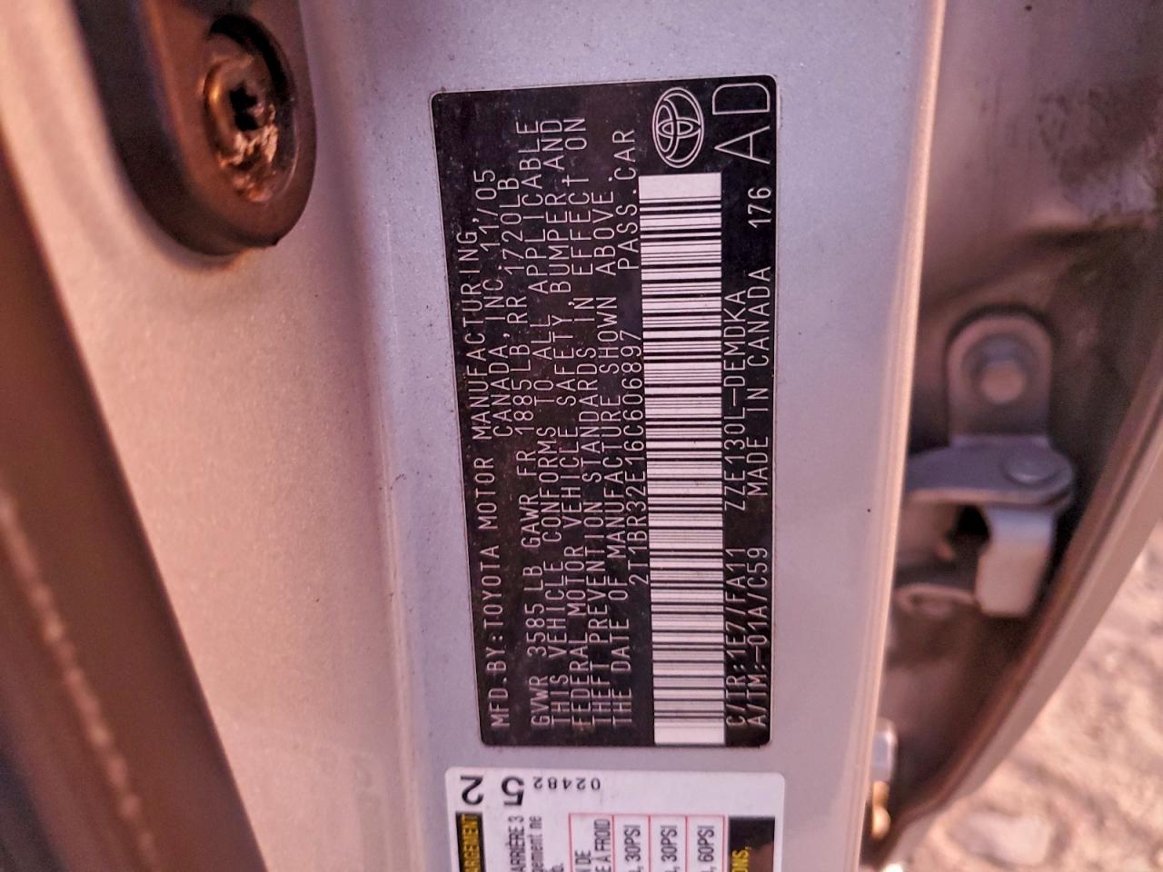 Toyota Corolla Ce Image 6