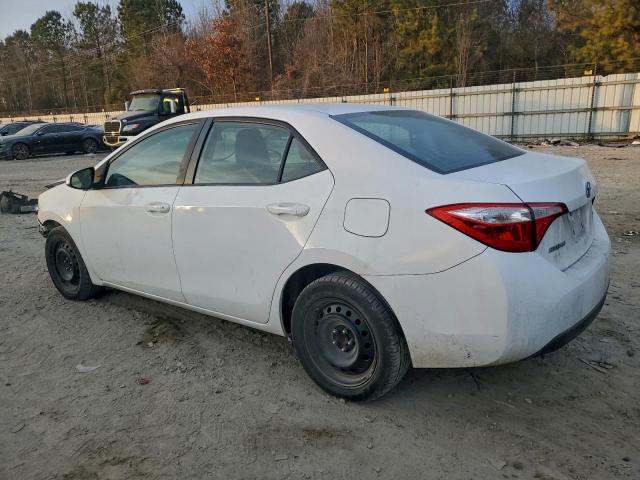 Toyota Corolla L Image 2