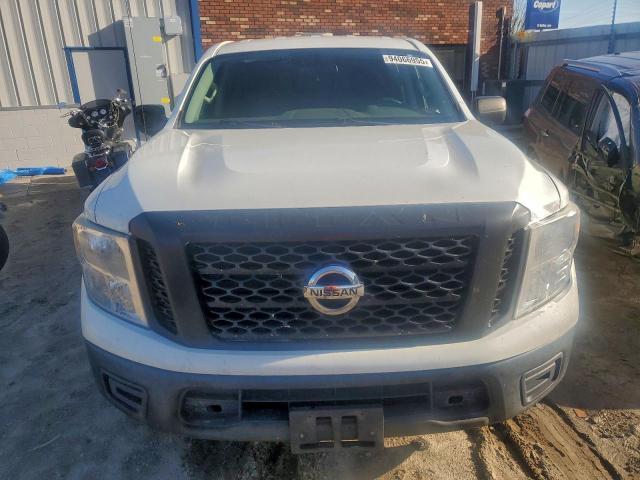 Nissan Titan S Image 6