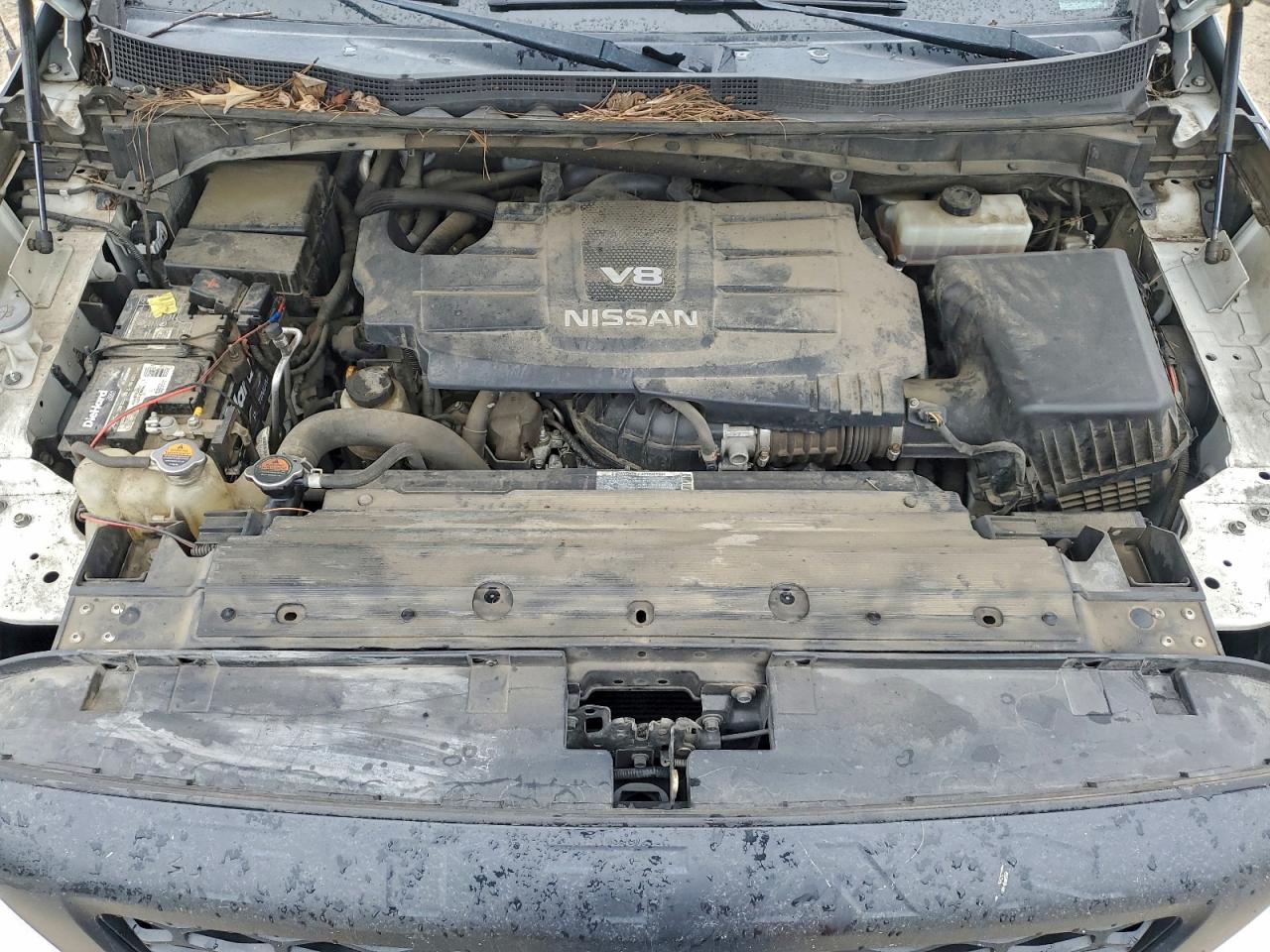 Nissan Titan S Image 8