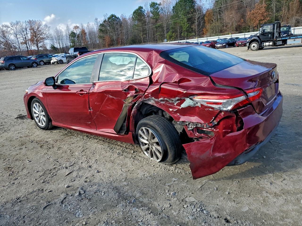 Toyota Camry L Image 2